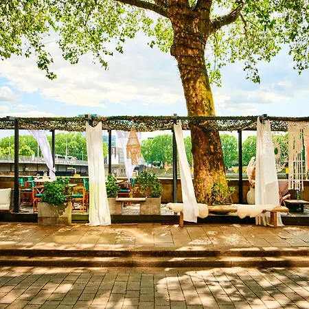 Nena 4* ブレーメン