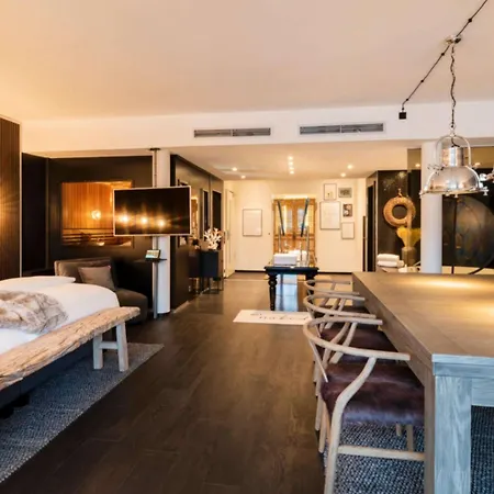 Hotel Nena By Lesa 4*